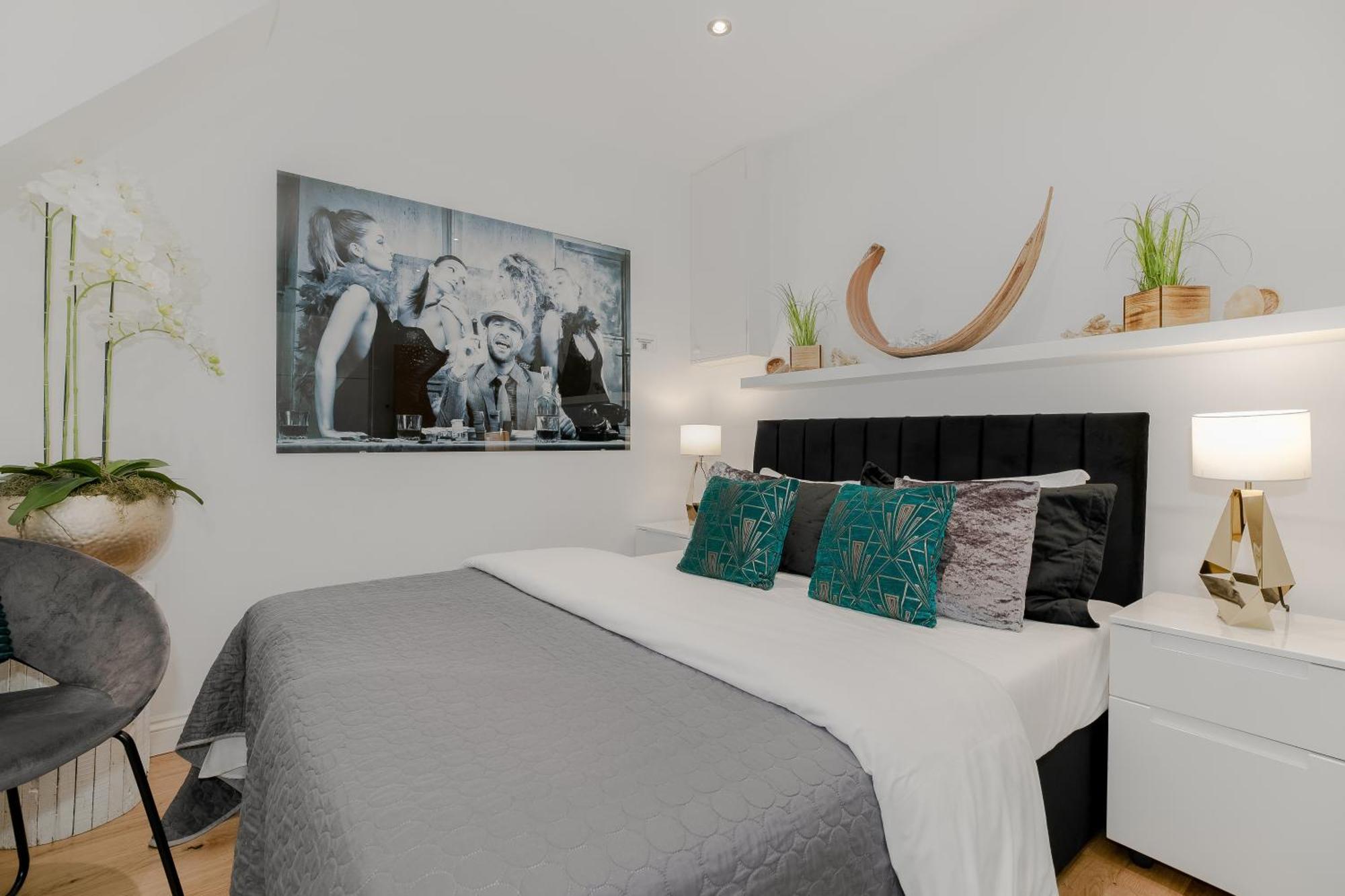 Cool Covent Garden Theatre Design Hub For Families Friends Couples Apartment London Luaran gambar